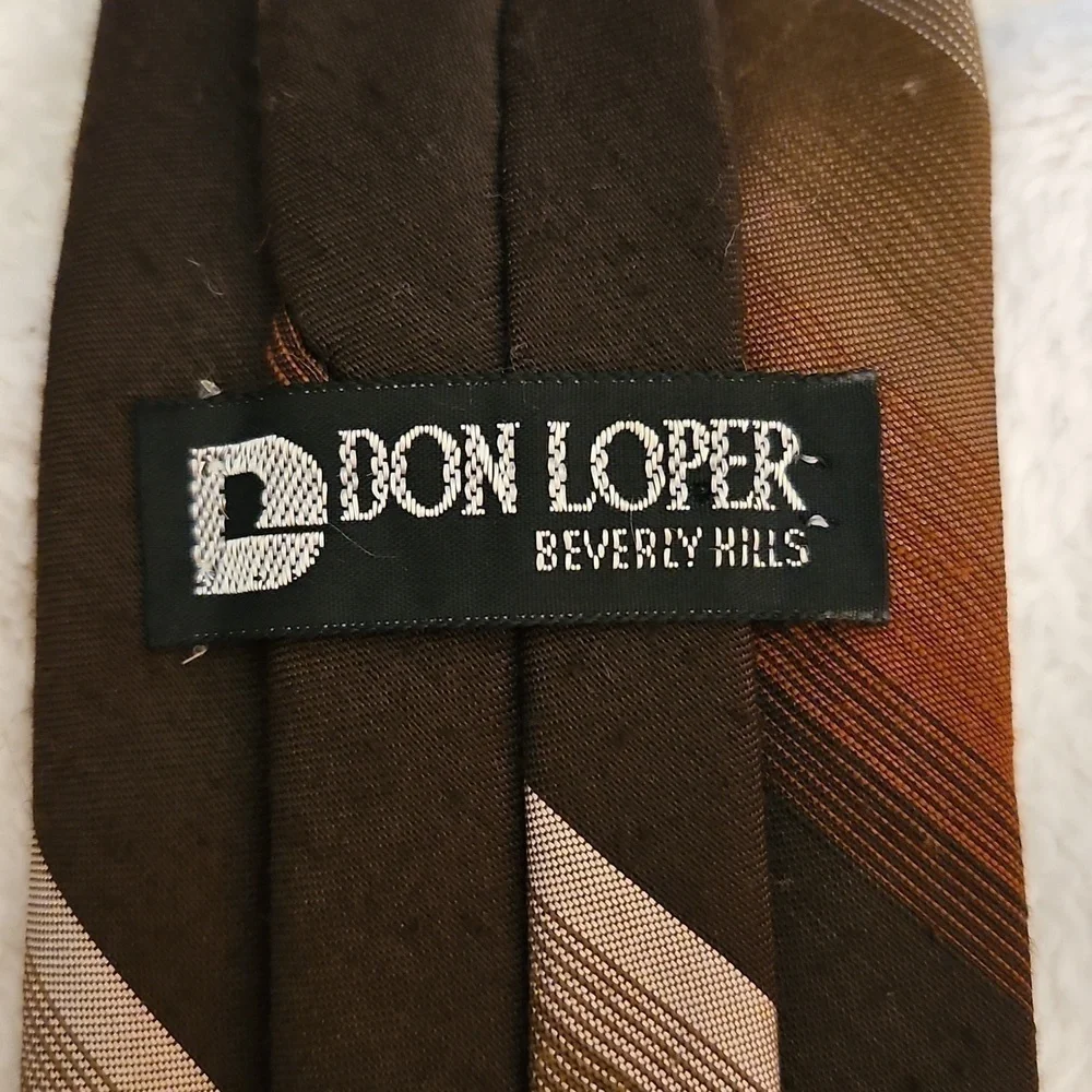 3/$30 DON LOPER 1980s Brown and Orange Striped Ombre Skinny Clip-on Tie